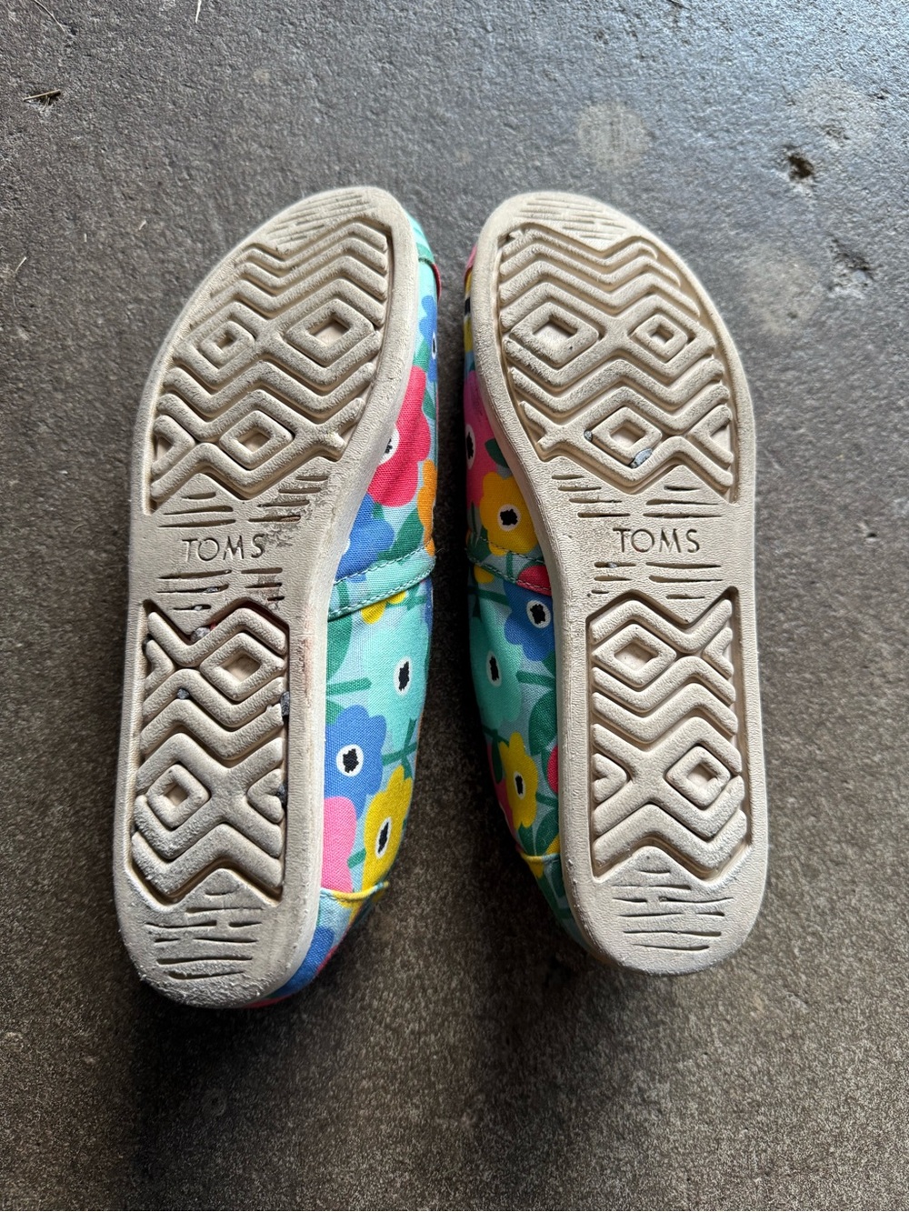 Floral Toms! - Picture 3 of 3